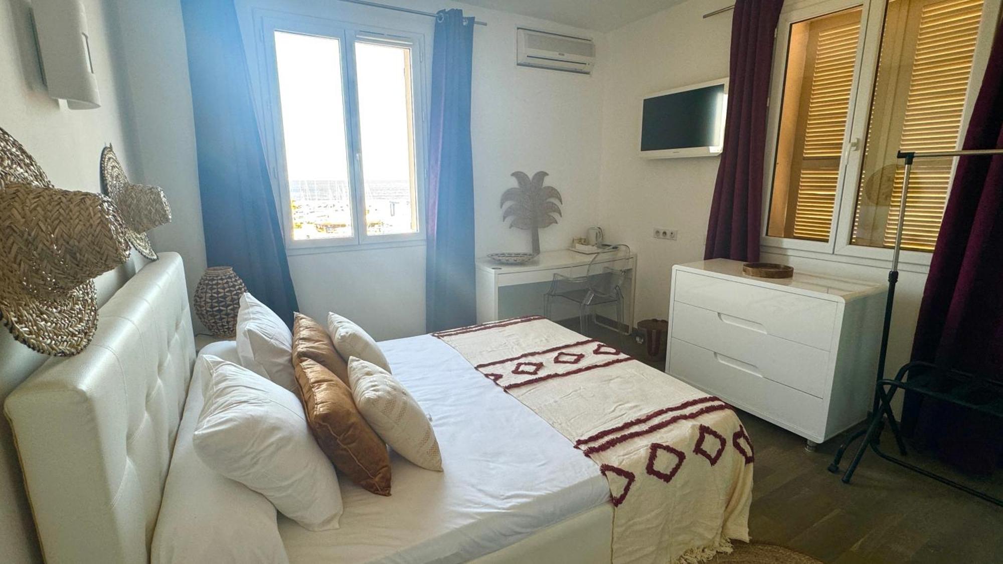 Hotel Les 3 Terrasses Sari-Solenzara Zewnętrze zdjęcie